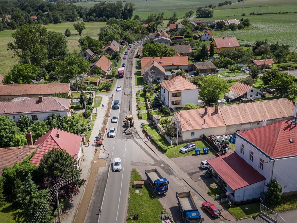Stavba splaškové gravitační kanalizace v Zaječicích